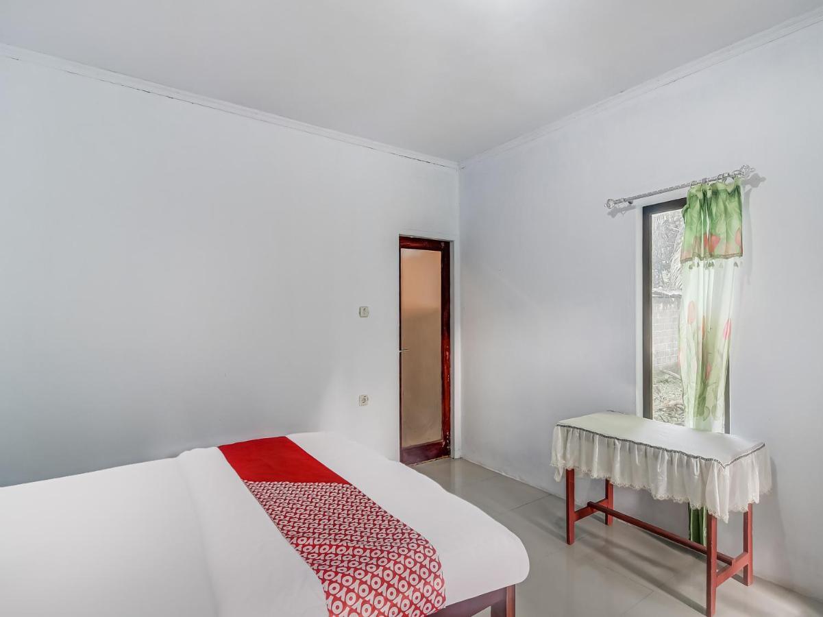 Oyo 90988 Tangkoko Jungle Homestay Rinondoran Eksteriør bilde